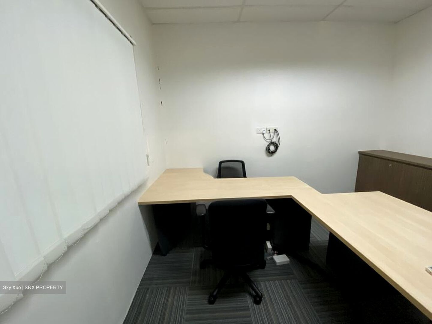 Woodlands Bizhub (D27), Office #577734571